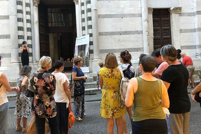 visita guidata a Lucca: Tour SOLO in ITALIANO - Duomo di San Martino: the one interior you’ll be glad you included