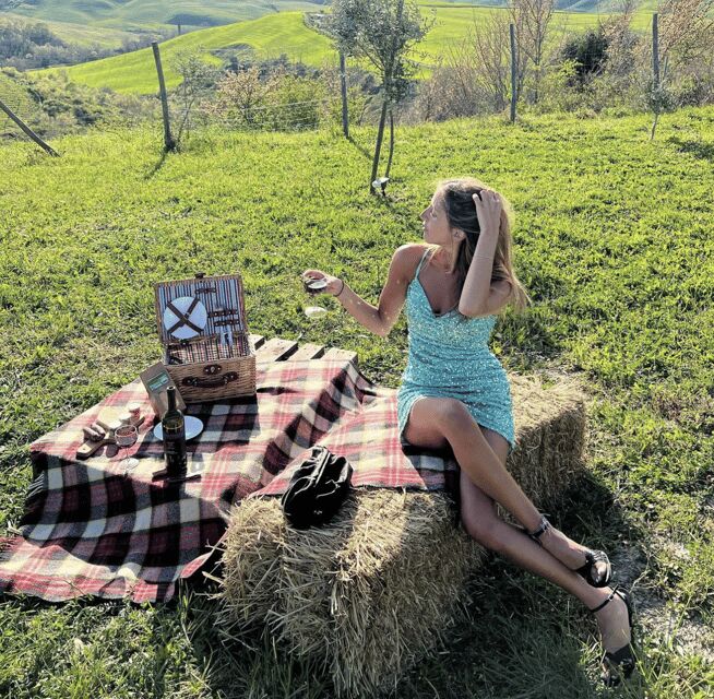 Volterra: Aperivintage aperitif in vineyard whit a Fiat 500 - Practical tips that keep the whole thing easy