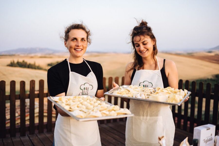 Volterra: Fresh Pasta Cooking Class at a Tuscan Farmhouse - The Moment You Get to Sit Down: Sauces, Wine, and Your Own Pasta
