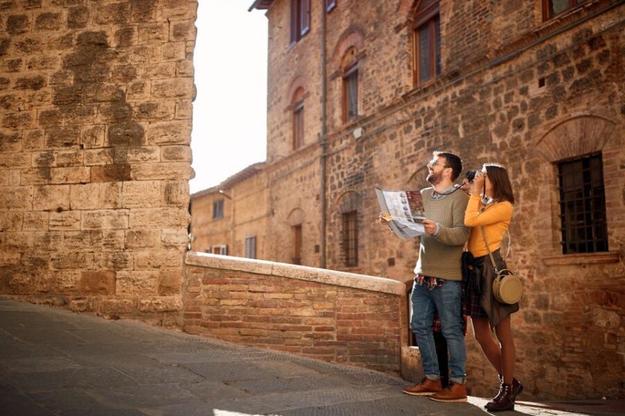 Volterra: Piazza dei Priori & Cathedral Private Walking Tour - The octagonal Baptistery: a 13th-century time jump