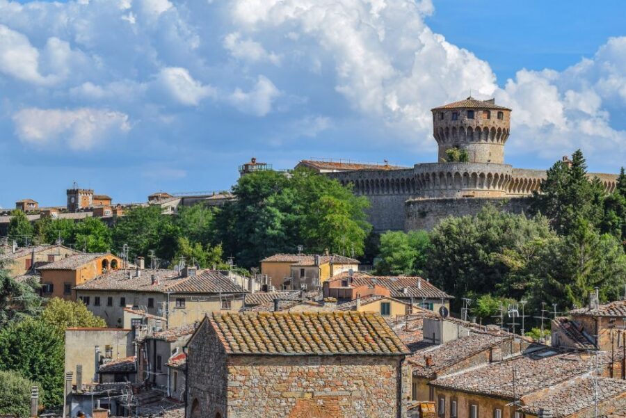 Volterra: Piazza dei Priori & Cathedral Private Walking Tour - Should you book this Volterra private walking tour?