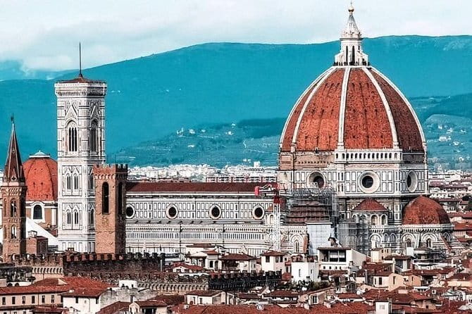 Walking Group Tour In Florence - Ponte Vecchio: the bridge where commerce becomes heritage