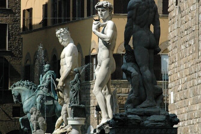 Walking tour of Florence with a private Florentine Tourist Guide - Piazza della Signoria: the open-air museum feeling