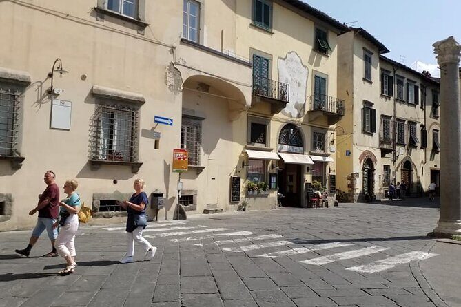Walking tour of Lucca and its walls - Porta San Pietro to the Wall Line: Getting Oriented Fast