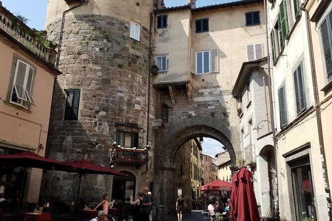 Walking tour of Lucca and its walls - What You Get for $12.05: Value Comes from Focus, Not Volume