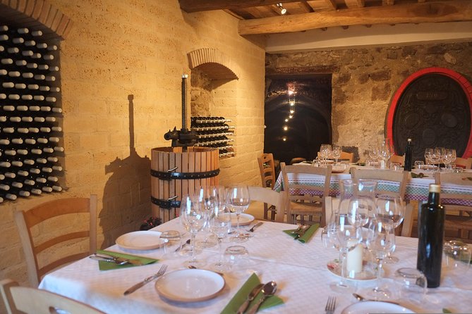 Winery tour and wine & cheese tasting - The Barrel Cellar in Tuff-Stone: A Room You’ll Remember